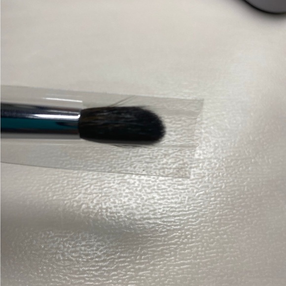 Morphe M505 tapered blending brush - Picture 4 of 7